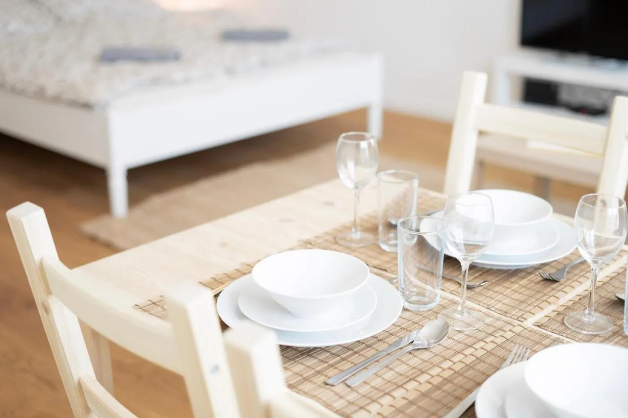 Vienna Living Apartments - Hasnerstrasse 0*,  Австрия